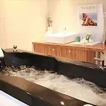 Village Club La Grande Baie 4*